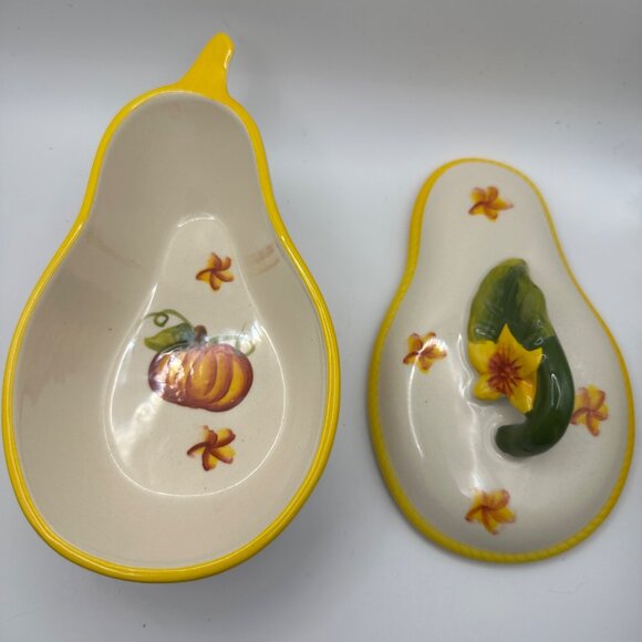 Temp-tations by Tara seasonal 10 oz pear shaped covered dish autumn decor - Picture 3 of 7